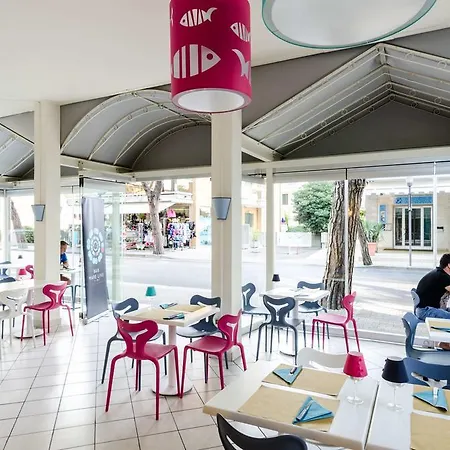 Mare Live Hotel 3*